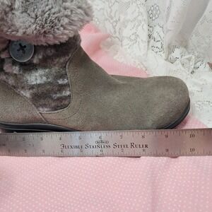 Alegria by PG Lite Suede Winter Boots Faux Fur Trim‎ Button Detail EU 39